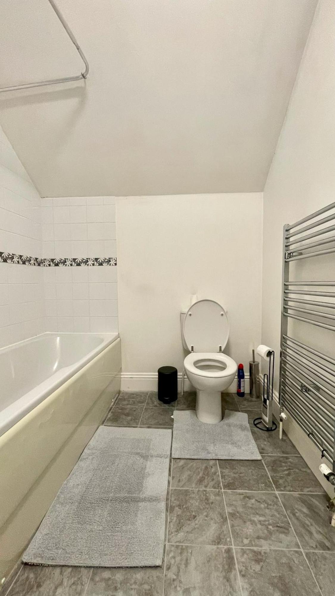 Spacious Two-Bedrooms House, Private Parking, Contractors, Relocators Oxford Exteriör bild