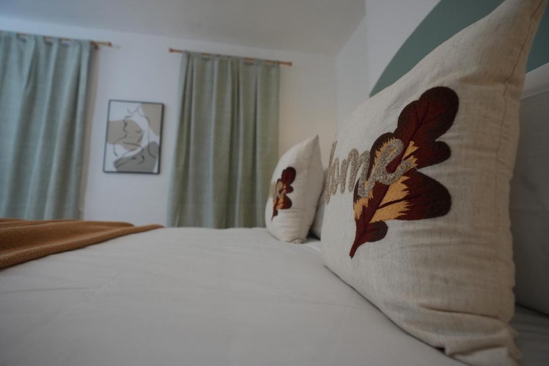 Spacious Two-Bedrooms House, Private Parking, Contractors, Relocators Oxford Exteriör bild